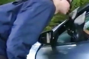 LGH - Outdoor Stiefel lecken am Auto